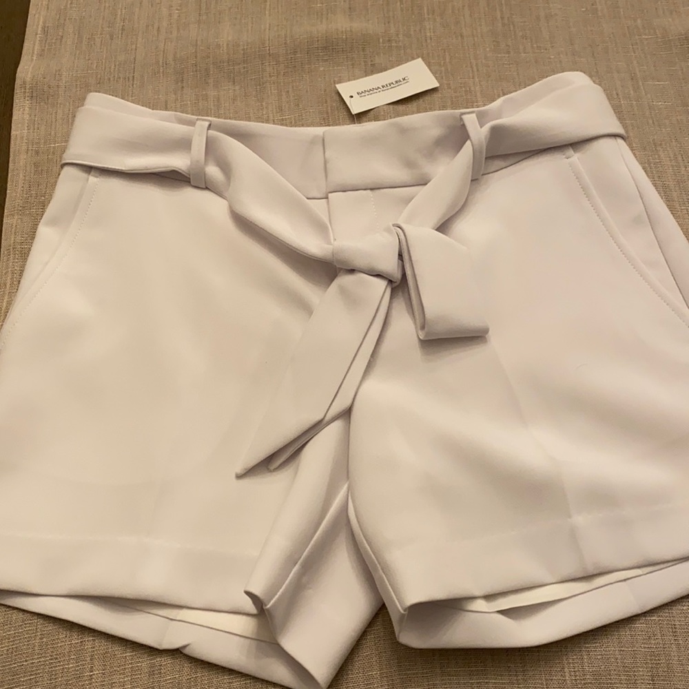 NWT Banana Republic white tailored shorts